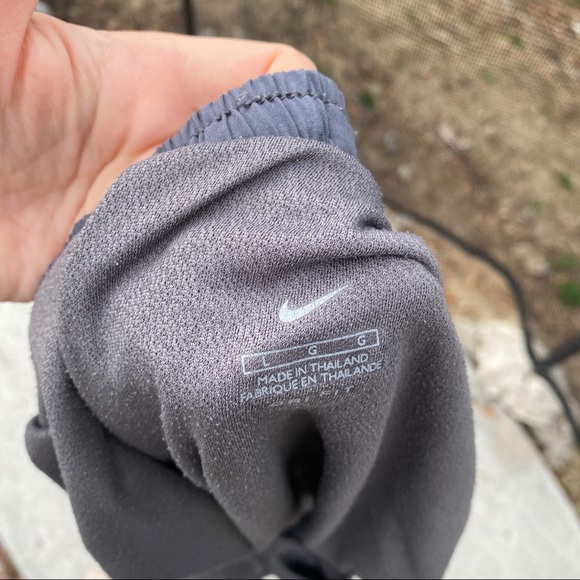 Nike Dri Fit Gray Running Workout Shorts - Picture 5 of 5